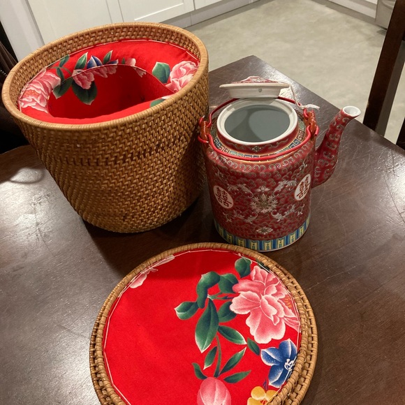 Tea pot - Picture 3 of 5